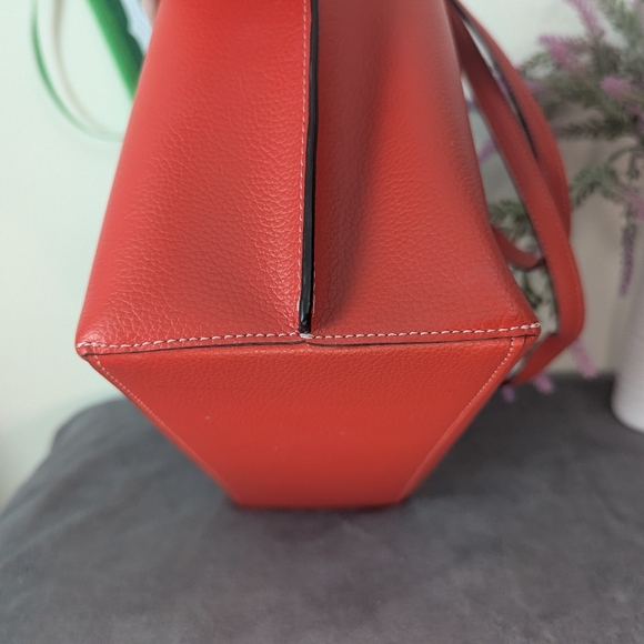Coach Mollie Tote In Red - Picture 6 of 9